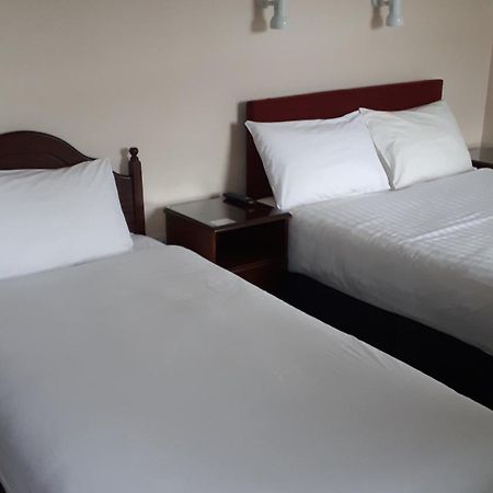 Bay View Guesthouse Голуэй Экстерьер фото