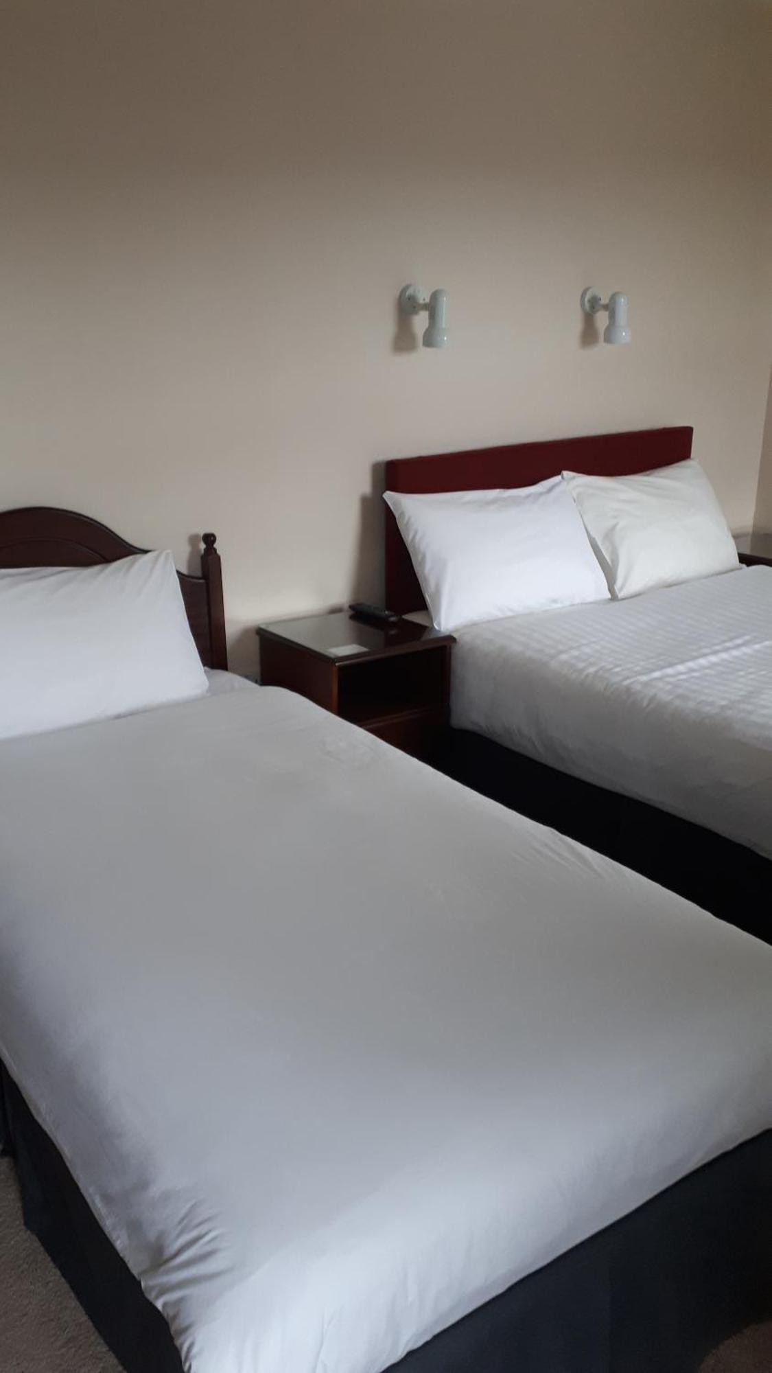 Bay View Guesthouse Голуэй Экстерьер фото